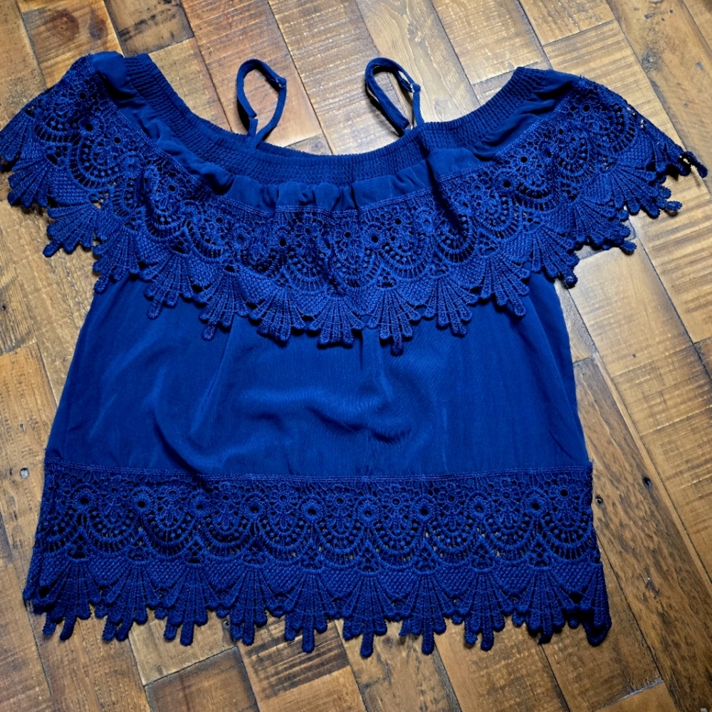 No Boundaries Navy Lace Off-Shoulder Cropped Womens Blouse Size Med